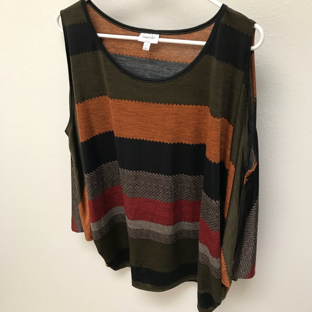 Cold shoulder top